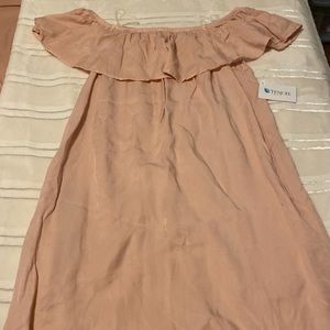 Pink off the sleeve flowy dress